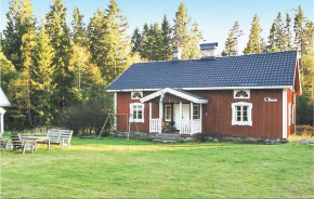 Nice Home In Strömsnäsbruk With Kitchen